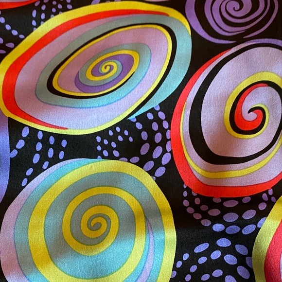 Colorful Swirl Pattern Scarf - Picture 2 of 6